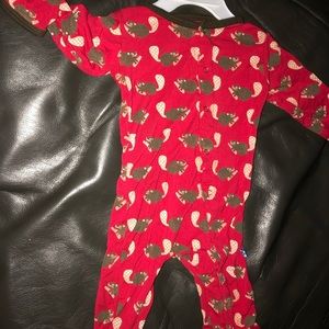 Sz3-6 month kickee Coverall beaver pjs